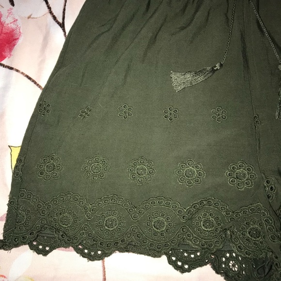 Green romper - Picture 3 of 4